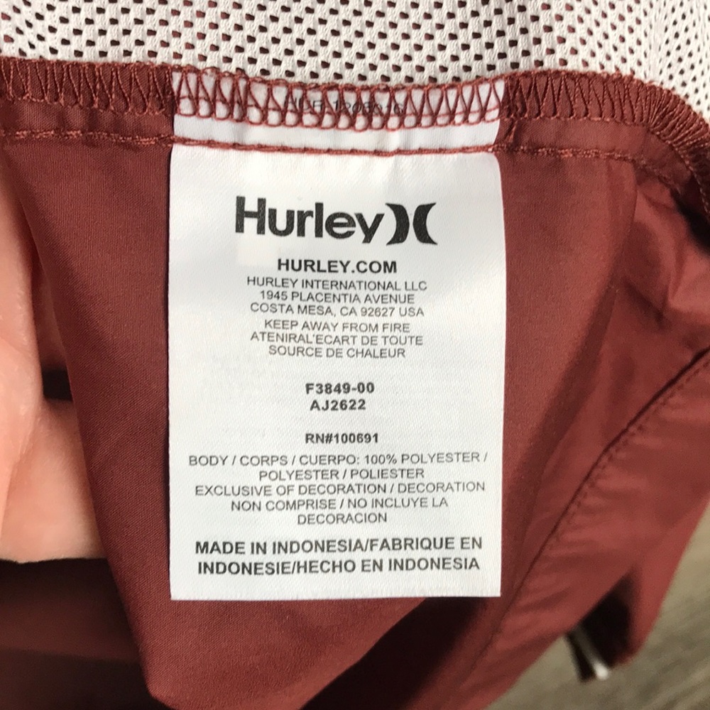 Hurley - Picture 11 of 16